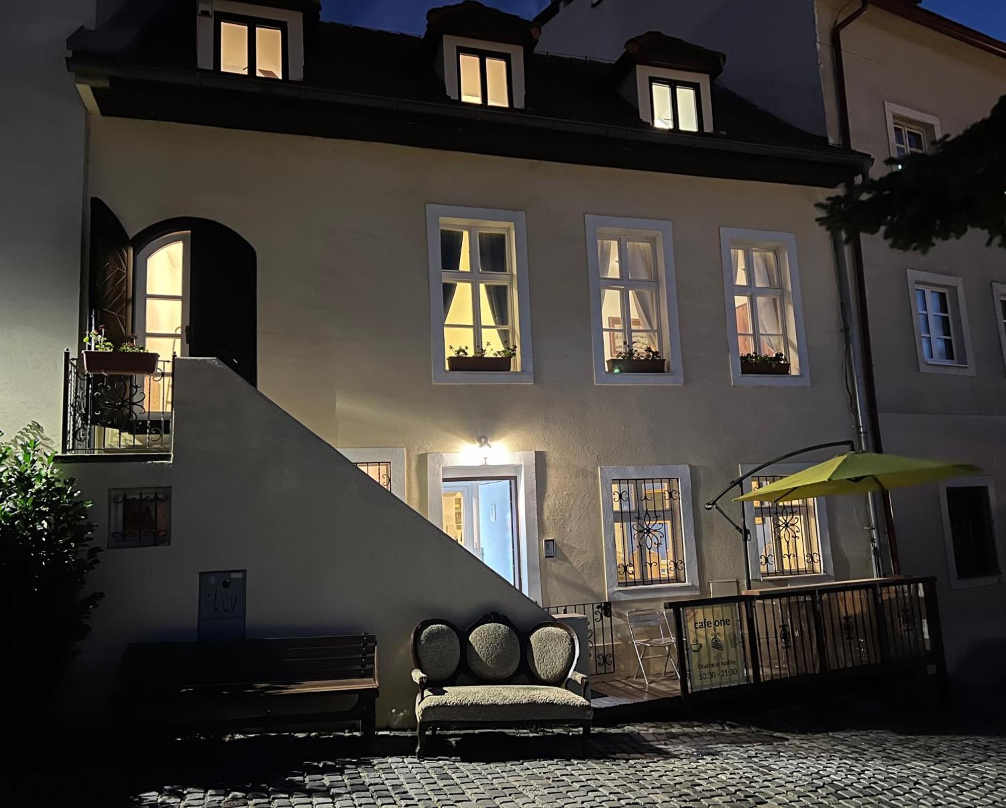 Apartmán Cafe One Bratislava